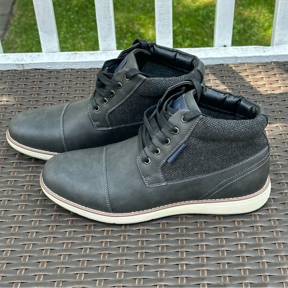 New Herringbone Jones Cap Toe Boots, Size 11.5, Vance Co., Men's Lace Up Shoes